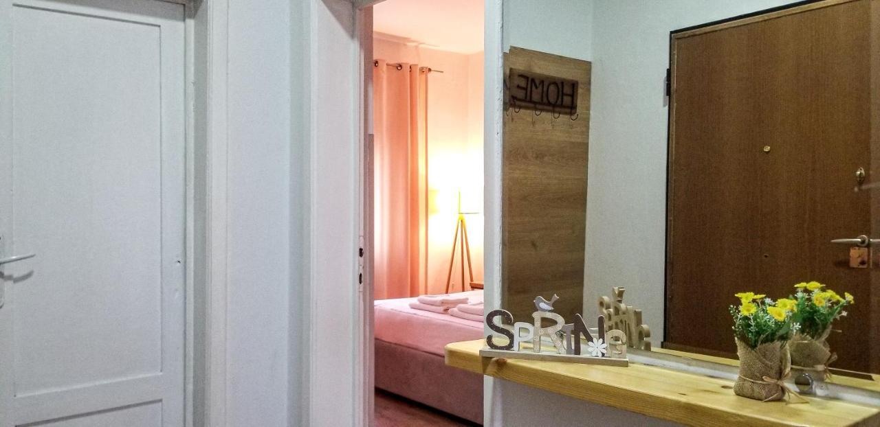 טיראנה Spacious And Cozy Apartment - Ajia Apartment מראה חיצוני תמונה