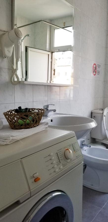 טיראנה Spacious And Cozy Apartment - Ajia Apartment מראה חיצוני תמונה